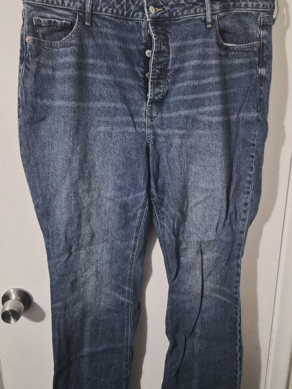 Old Navy Women's Boot Cut Jeans in Medium Blue Wash
